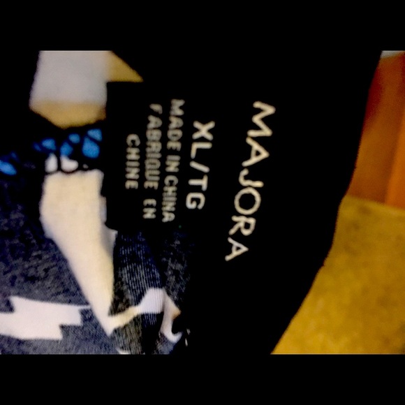 - Retro Chic Just Below the Knee Length Dress🦋 - Picture 2 of 9